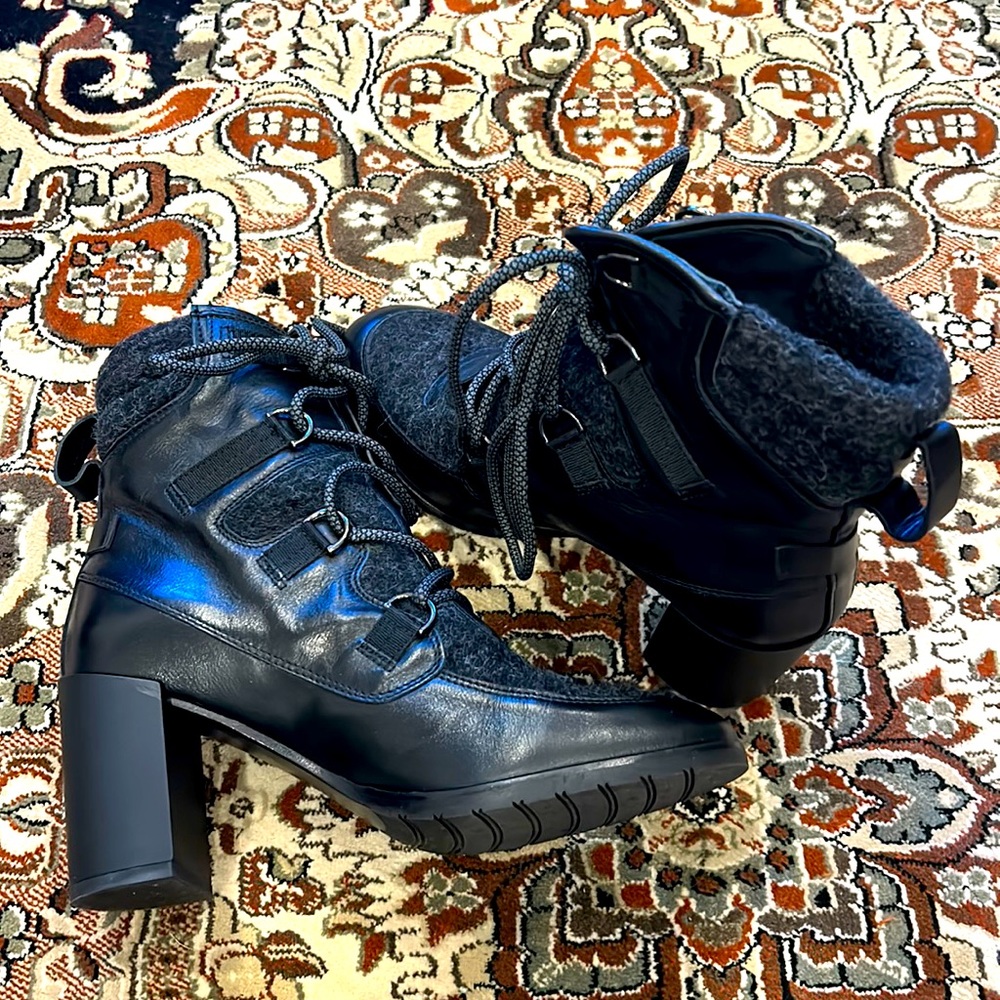 Napoleoni Leather and Wool Laced-up Boots (made in Italy)